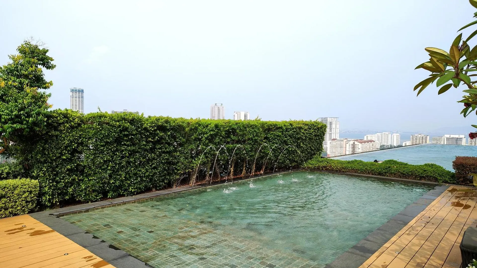 Skypool 2Br 9Pax Premium Suite@Beacon @Georgetown @Penang Malaysia