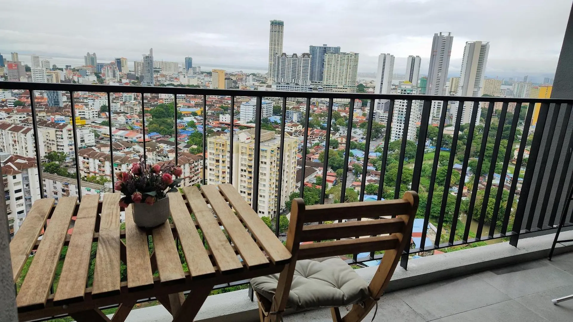 Skypool 2Br 9Pax Premium Suite@Beacon @Georgetown @Penang Apartment George Town