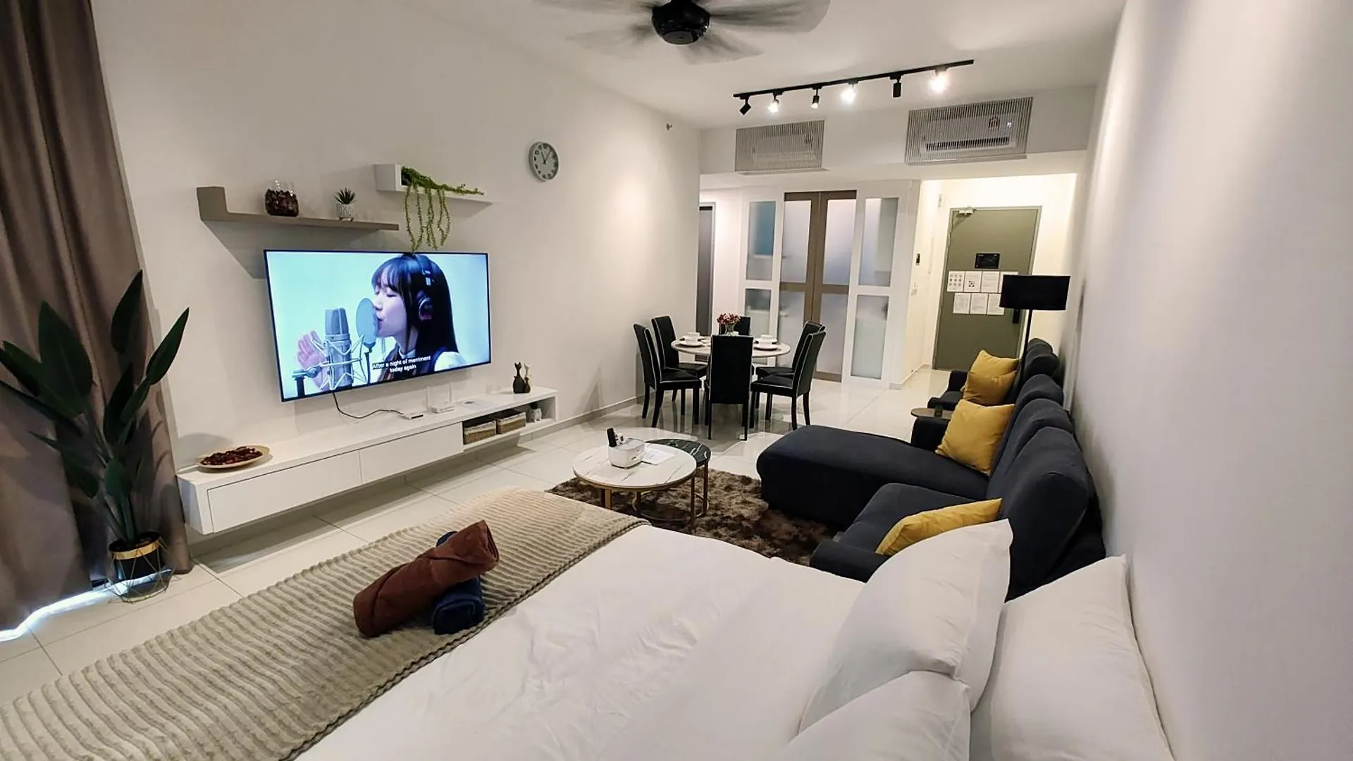Skypool 2Br 9Pax Premium Suite@Beacon @Georgetown @Penang Apartment George Town